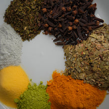 Load image into Gallery viewer, Herbal Oral Hygiene Kit